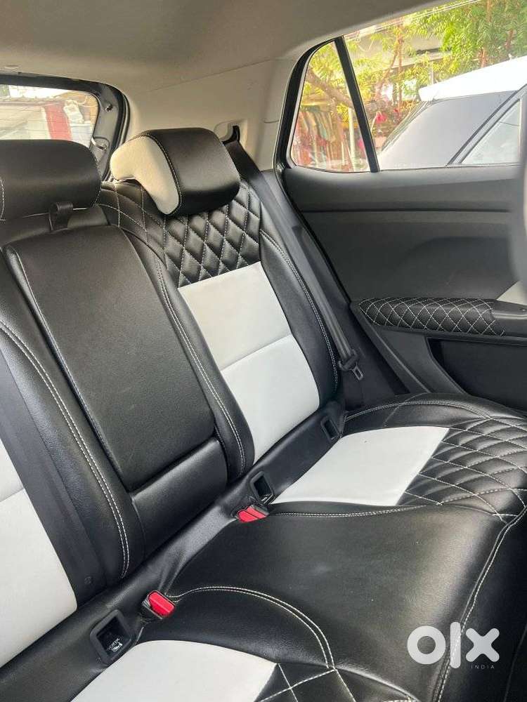 Skoda Kushaq 1.0 Tsi Ambition At, 2022, Petrol