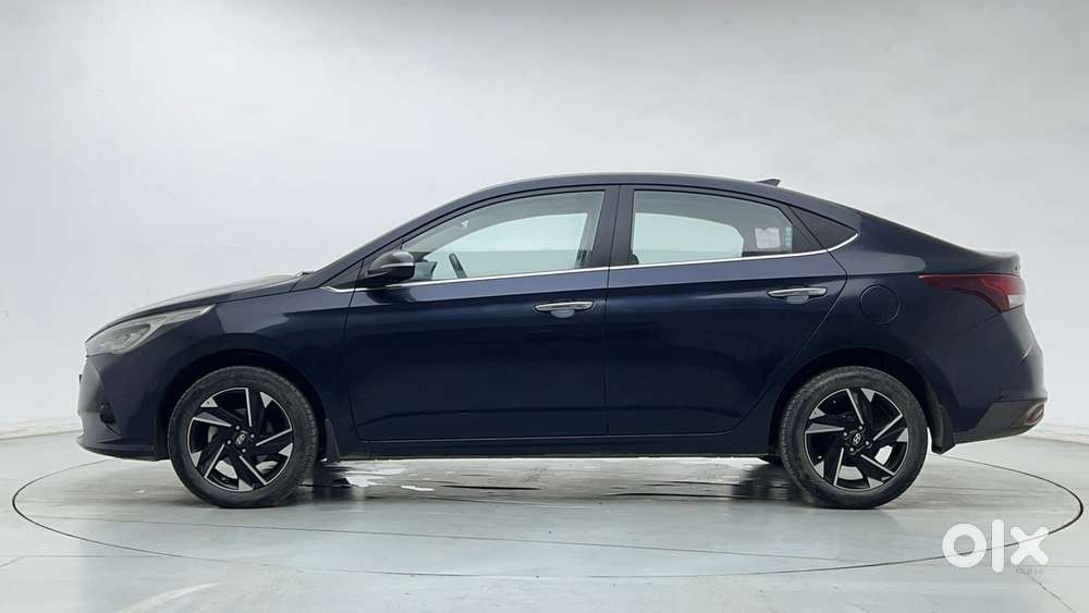 Hyundai Verna 1.5 Sx (o) Vtvt Ivt, 2022, Petrol