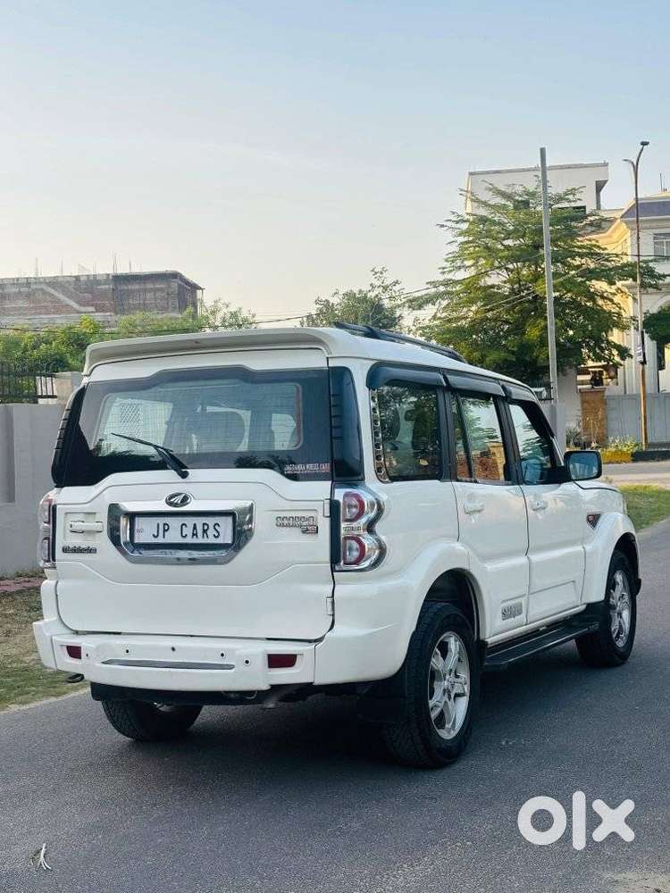 Mahindra Scorpio S10, 2016, Diesel