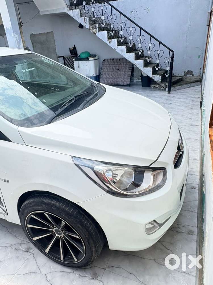 Hyundai Fluidic Verna 2014