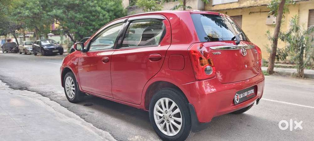 Toyota Etios Liva 2011-2012 G, 2011, Petrol