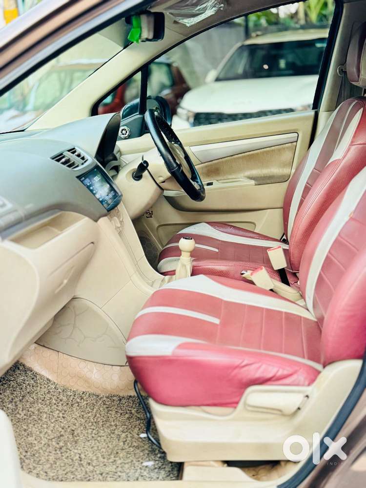 Maruti Suzuki Ertiga Zxi, 2013, Petrol
