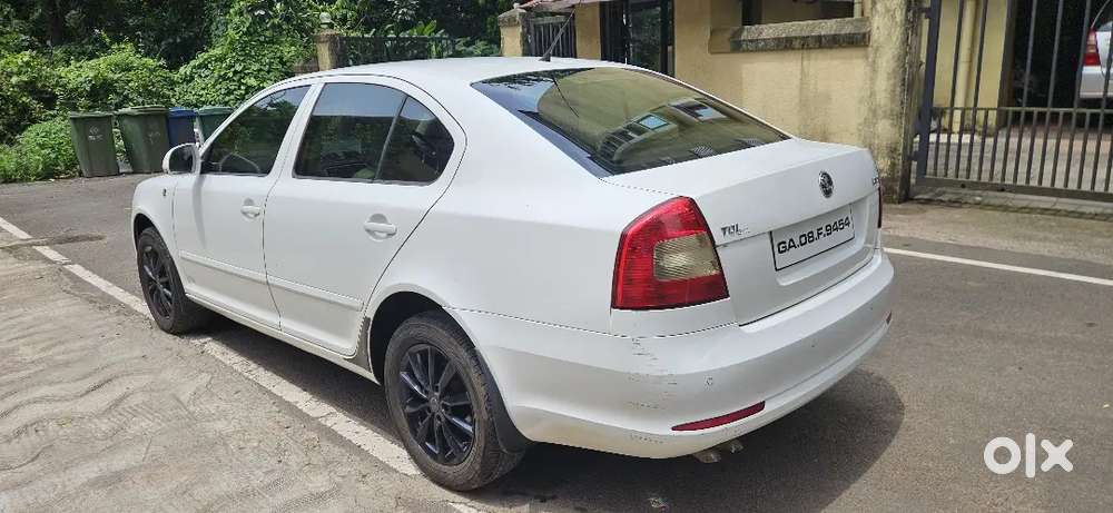 Urgent  Sale Skoda Laura Elegance 2011 Diesel .
