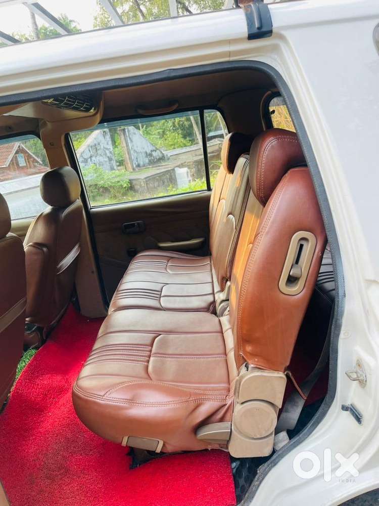 Chevorlet Tavera Neo 2 White