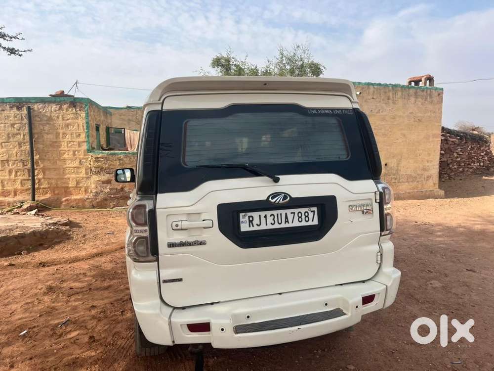 Mahindra Scorpio 2015 Diesel Well Maintained