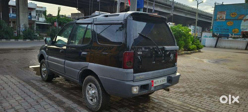 Tata Safari