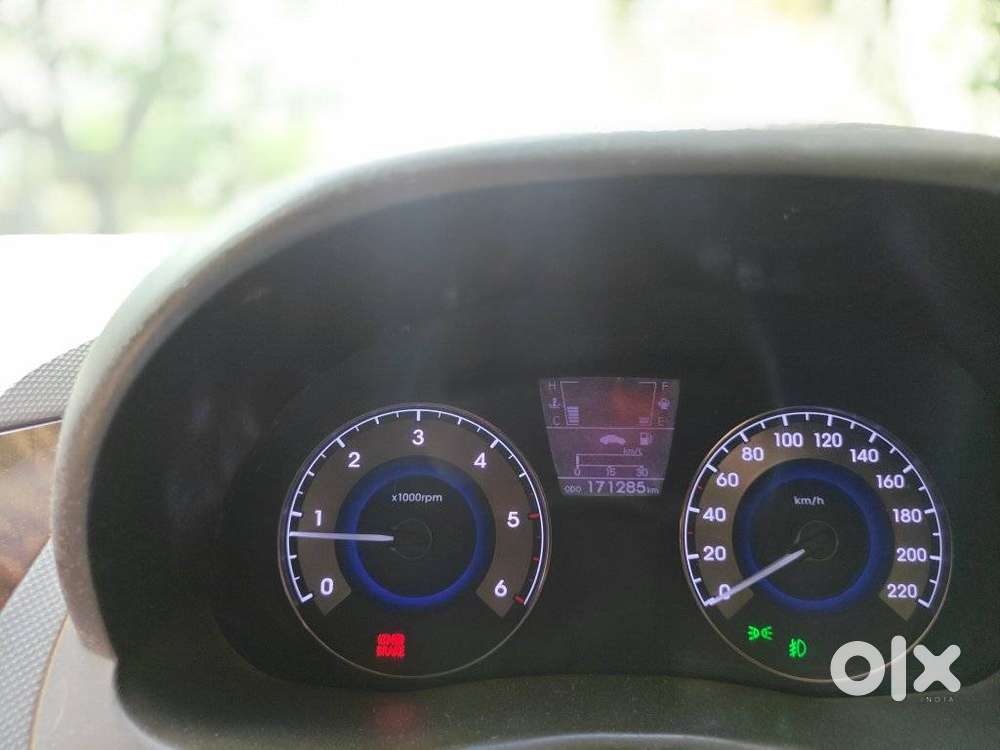 Hyundai Verna Fluidic 1.6 Crdi Sx, 2012, Diesel