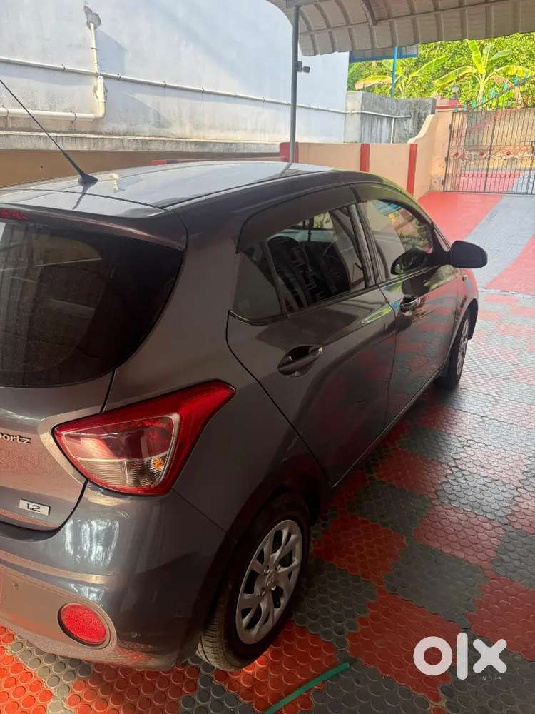 Hyundai Grand I10 2017 Petrol 81000 Km Driven