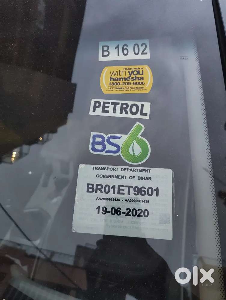 Mahindra Xuv300 W8 Pm Bs6 Mt