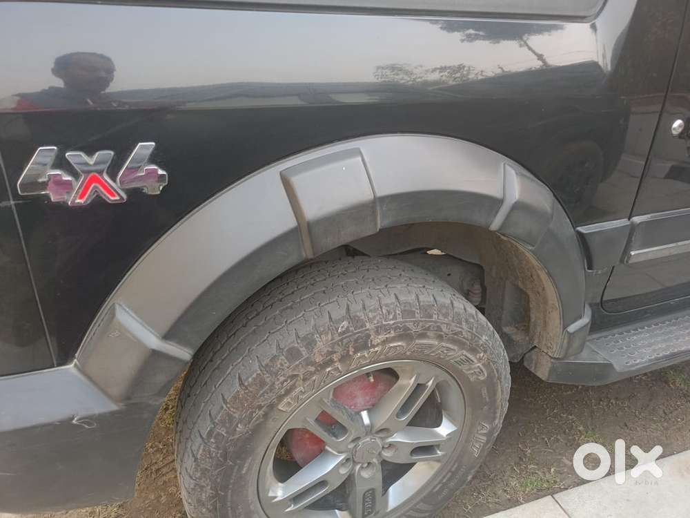 Mahindra Thar 2023 Petrol Well Maintained