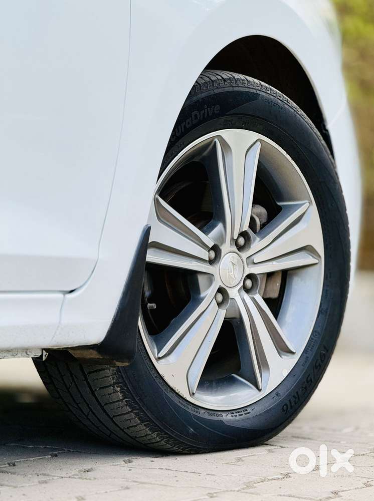 Hyundai Verna 1.6 Sx (o) Crdi At, 2019, Diesel