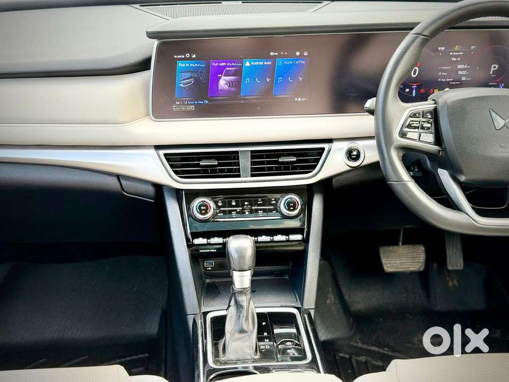 Mahindra Xuv700 2.0 Ax 7 Petrol At Luxury Pack Str, 2022, Petrol