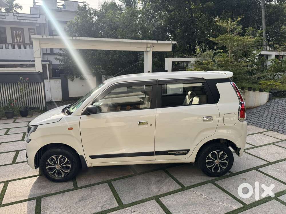 Maruti Suzuki Wagon R 1.0 Lxi Cng, 2023, Cng & Hybrids