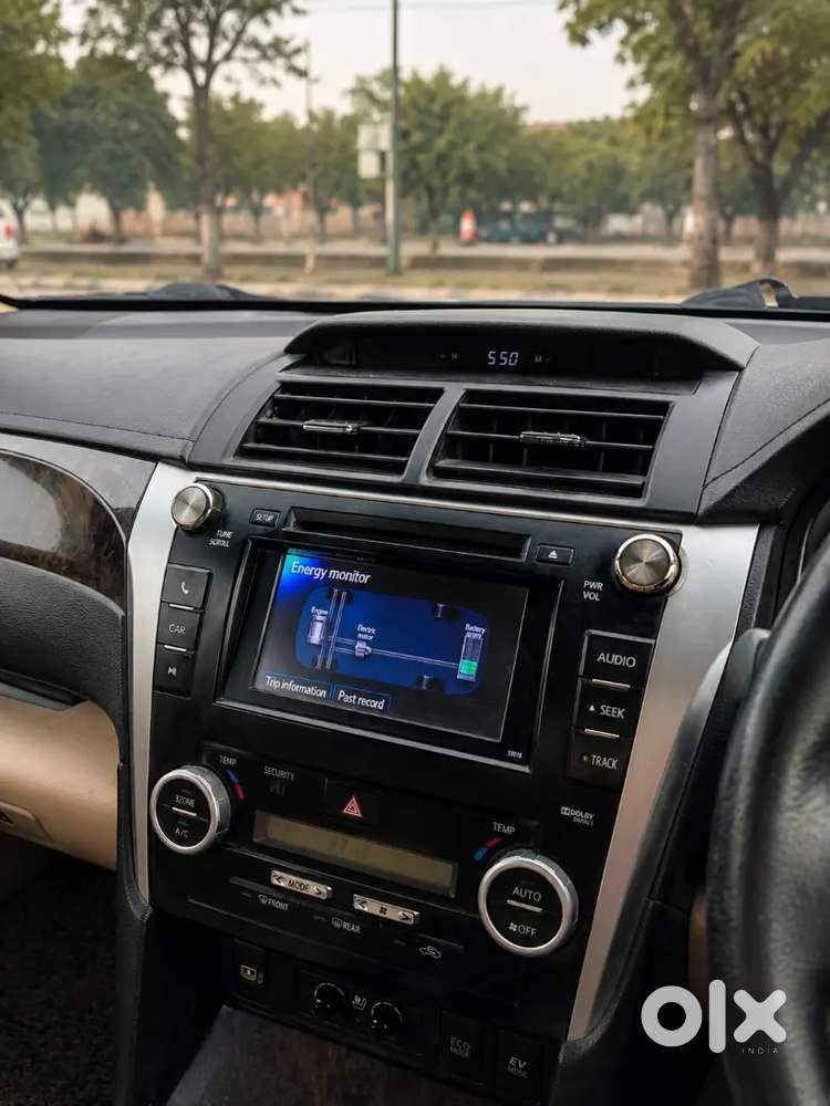 Toyota Camry Hybrid 2014 Model