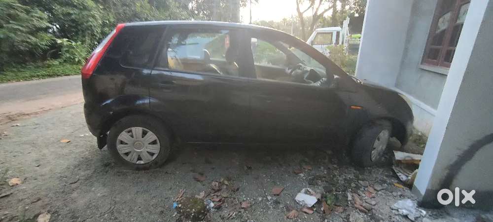 Ford Figo 1.2 Petrol 2011