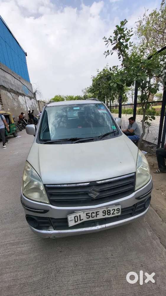Maruti Suzuki Wagon R 2011 Petrol Well Maintained With Central Locking