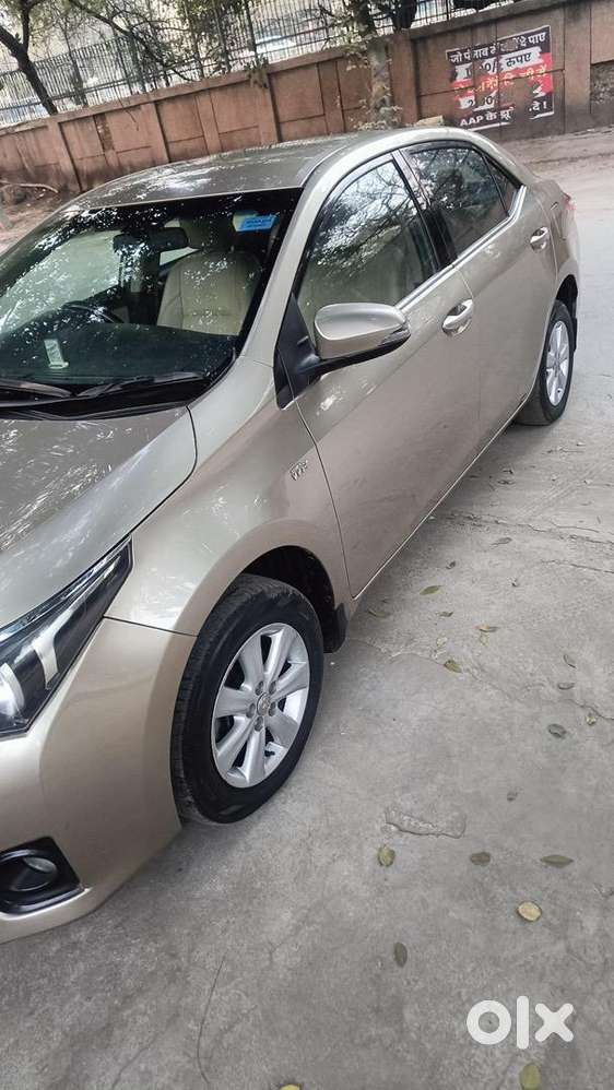 Toyota Corolla Altis 2014 Petrol Well Maintained