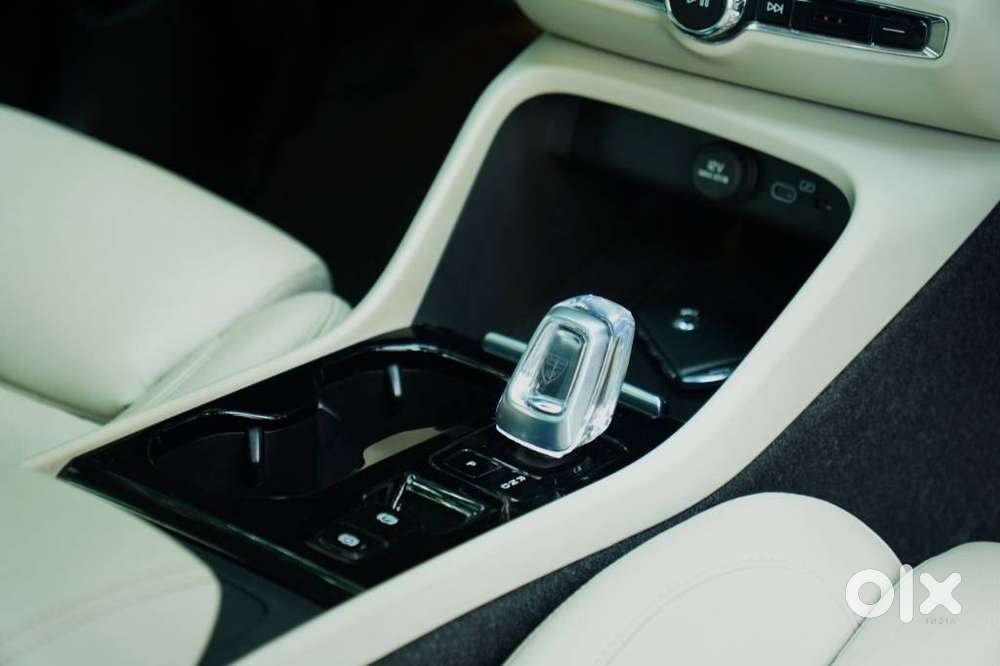 Volvo Xc40 B4 Ultimate, 2022, Petrol