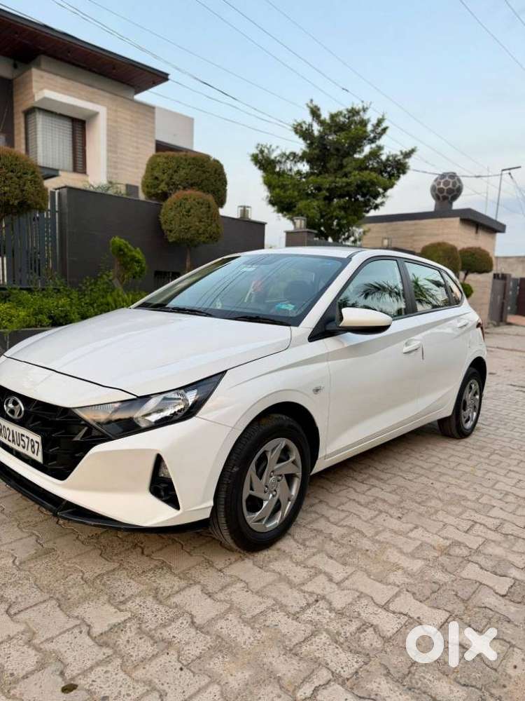Hyundai I20 Petrol Cvt Magna Executive, 2020, Petrol