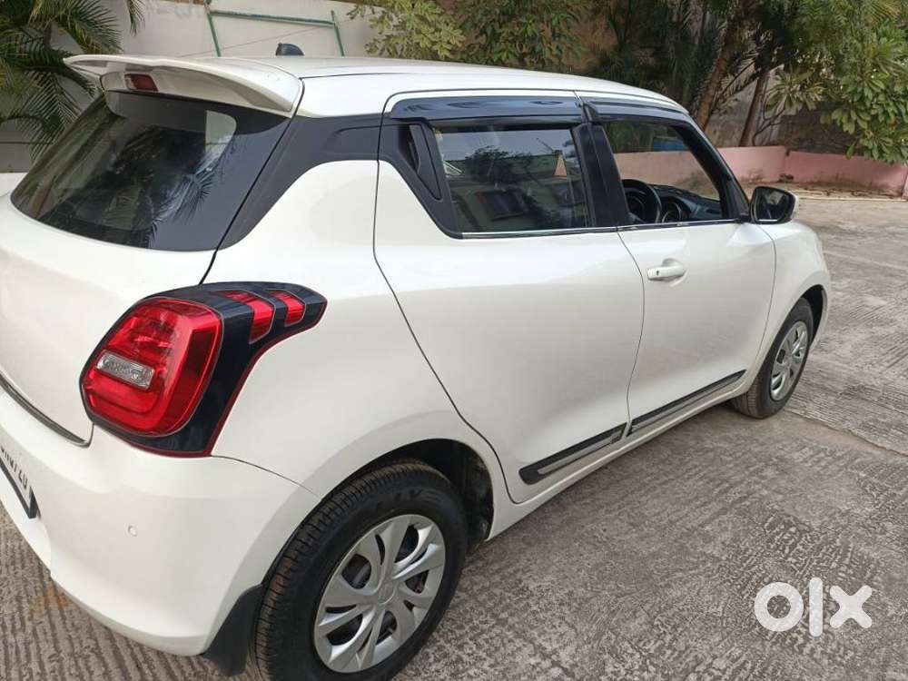 Maruti Suzuki Swift Vxi + Manual, 2021, Petrol