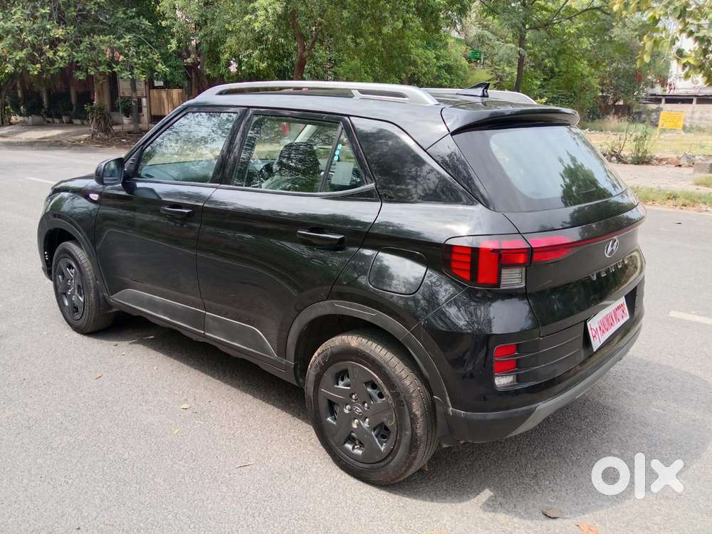 Hyundai Venue S 1.2 Petrol, 2024, Petrol