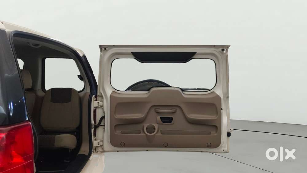 Mahindra Tuv 300 Mhawk100 T8, 2016, Diesel