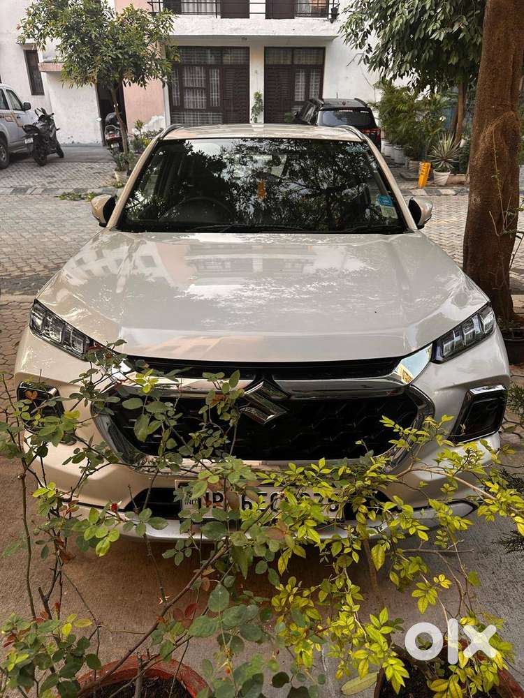 2024 Grand Vitara Petrol  Upgraded Premium Interior  Like Brand New