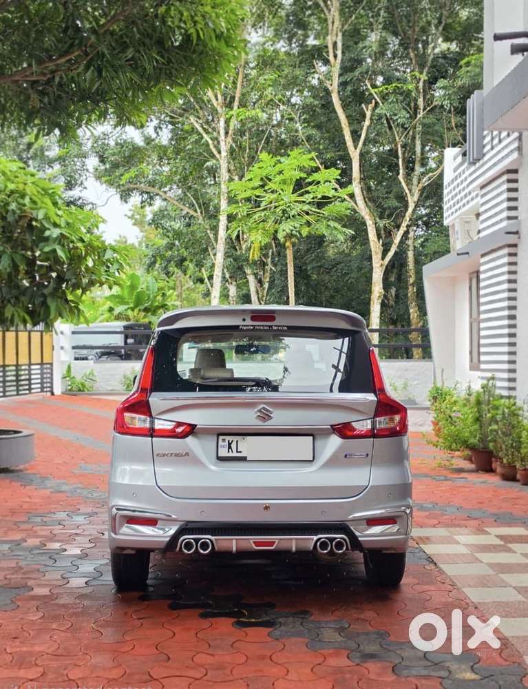 Maruti Suzuki Ertiga 1.5 Zxi, 2023, Petrol