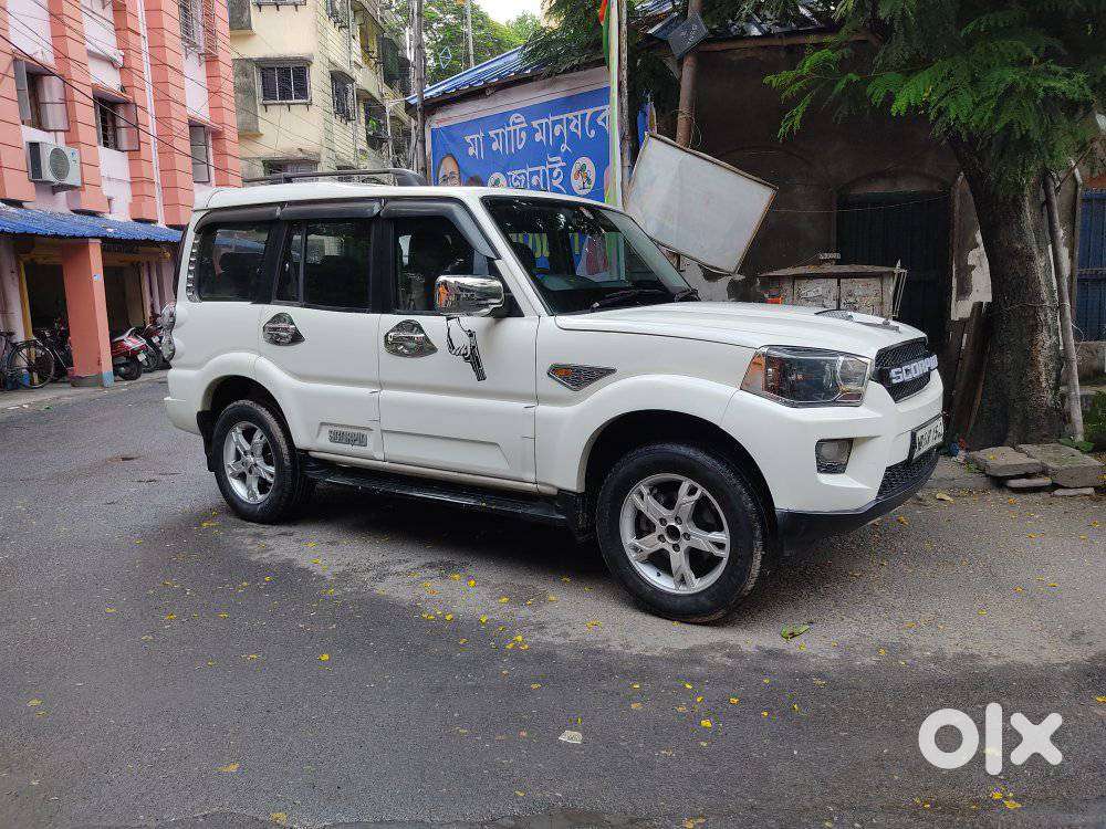 Mahindra Scorpio S10, 2016, Diesel