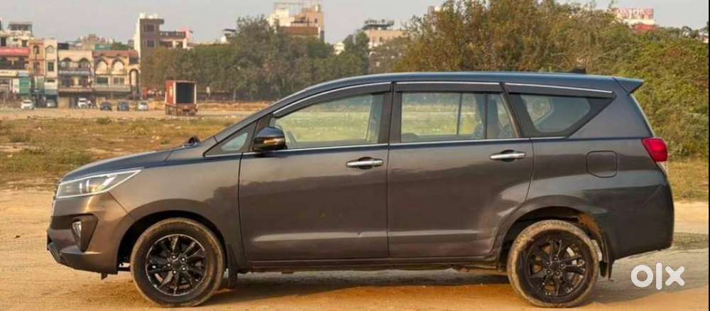 Toyota Innova Crysta 2.4 V 7 Str, 2018, Diesel