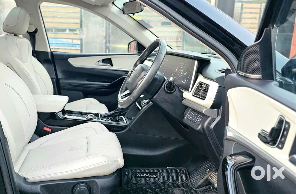 Mahindra Xuv700 2.0 Ax 7 Petrol At Luxury Pack Str, 2024, Petrol