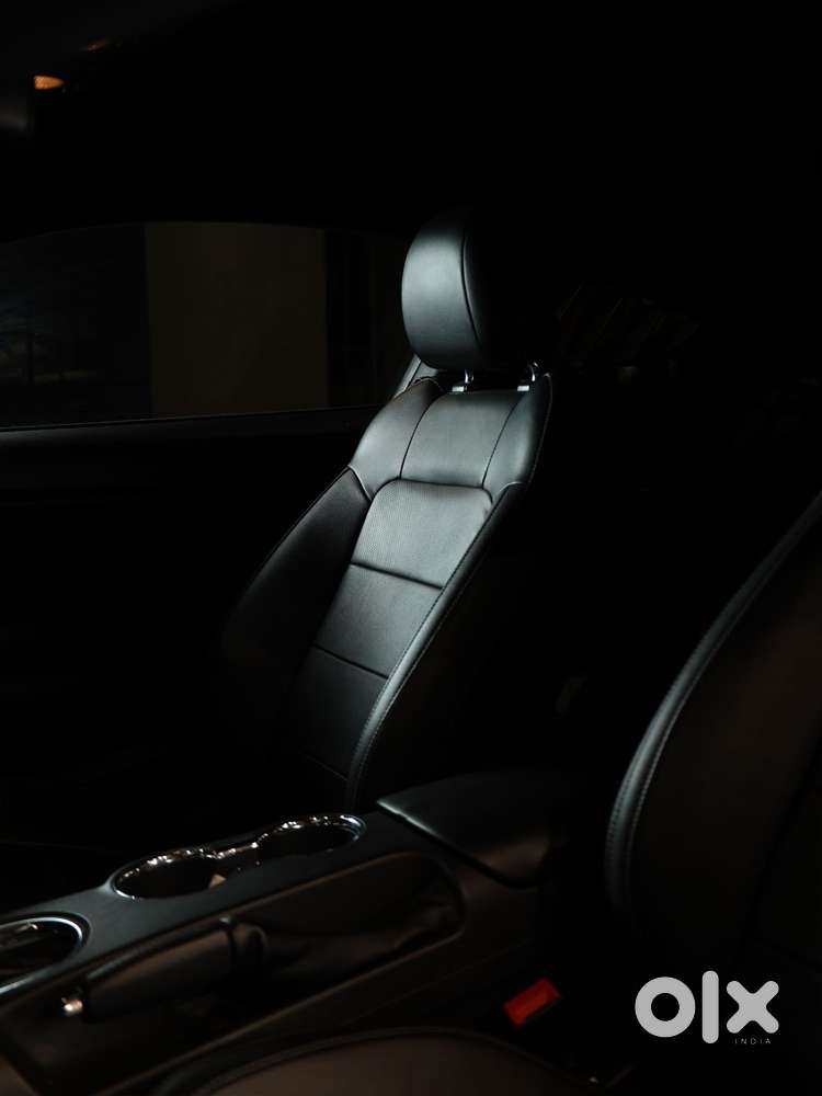 Ford Mustang V8, 2019, Petrol