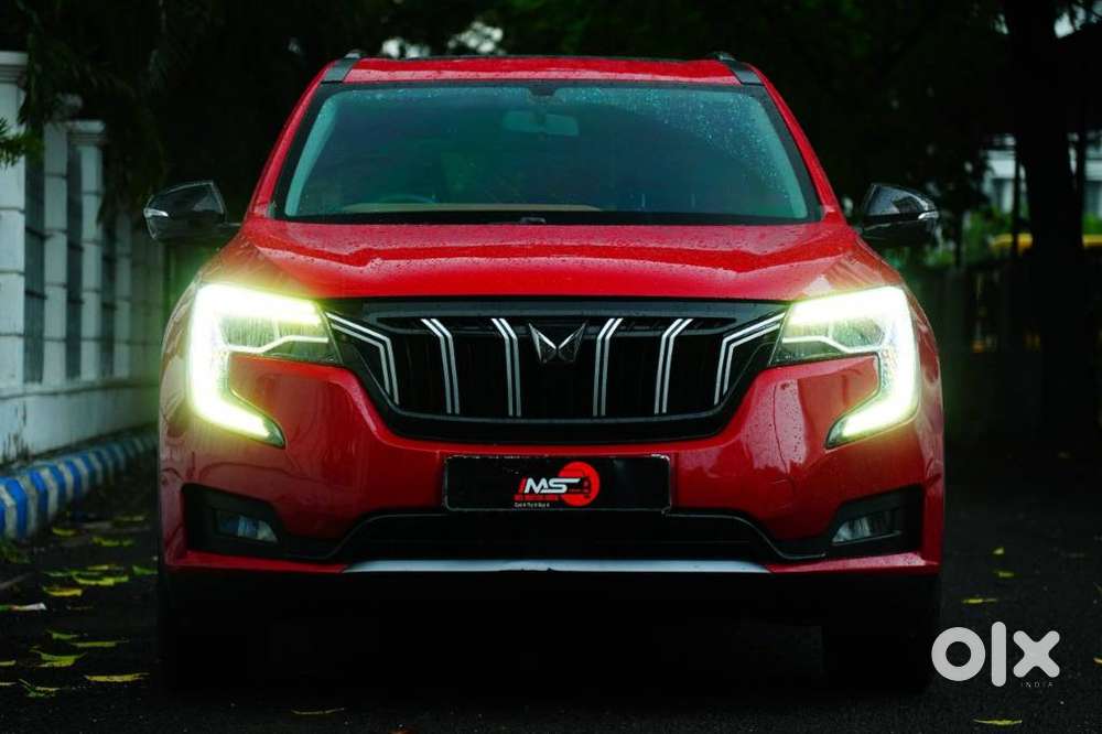 Mahindra Xuv700 2.0 Ax 5 Petrol At Str, 2022, Petrol