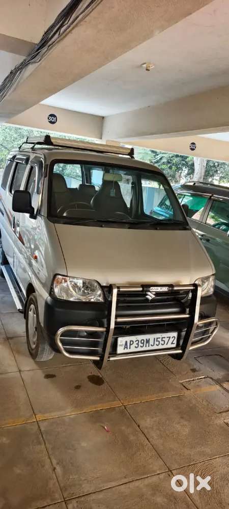 Maruti Eeco 2022 5star Ac