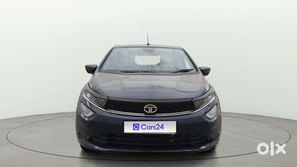 Tata Altroz 1.2 Xta Petrol Dct, 2022, Petrol
