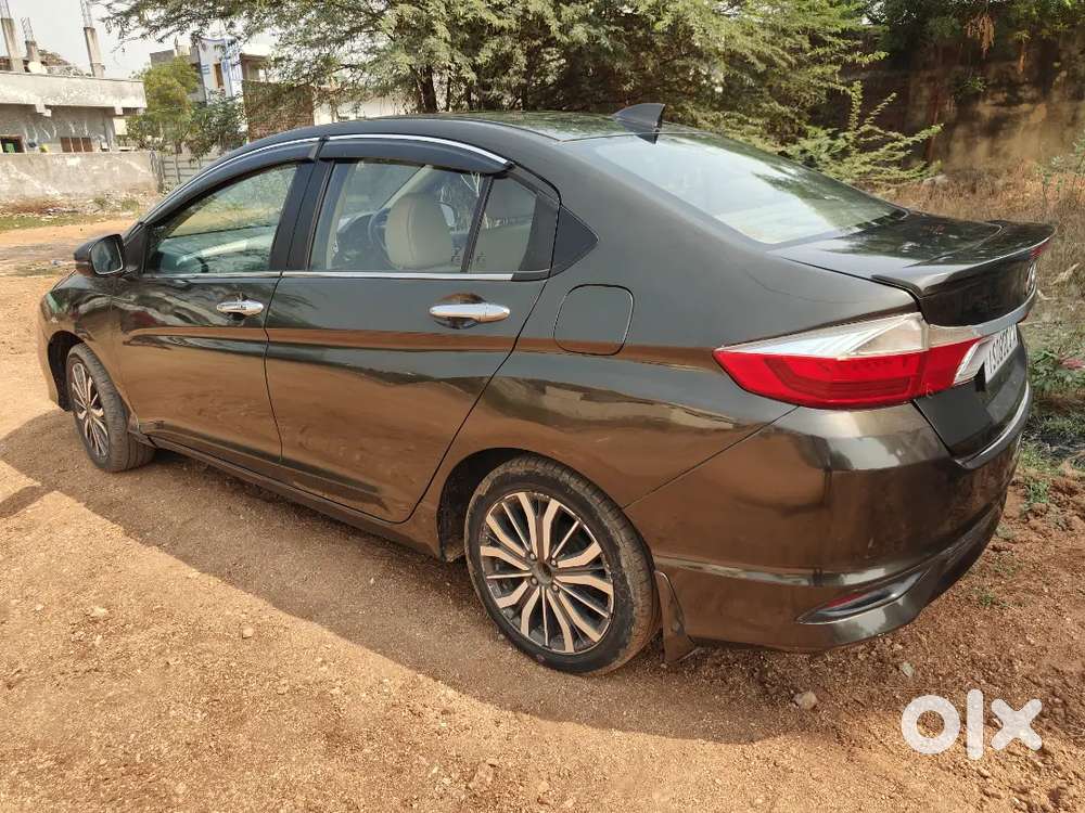Honda City Zx 2018 Diesel 136000 Km Driven