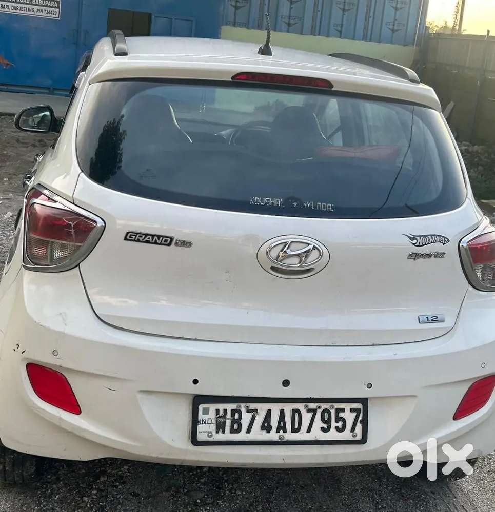 Hyundai Grand I10 2015 Car