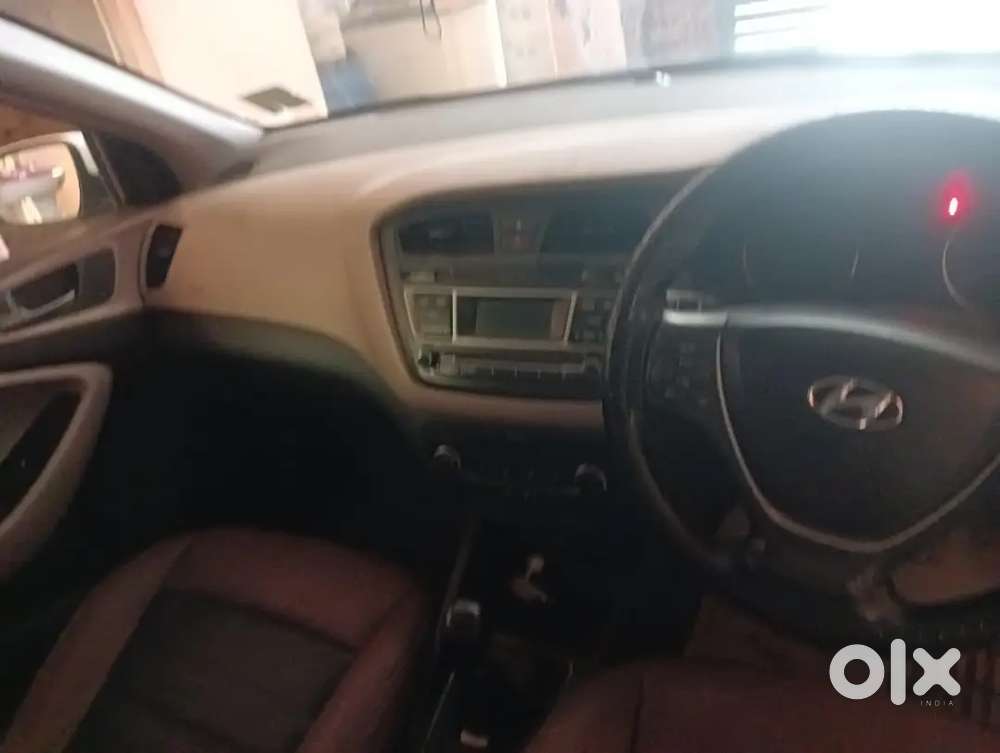 White I20 Sportz