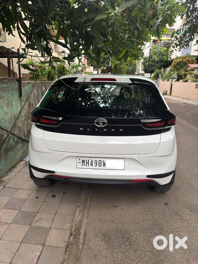Tata Altroz Petrol 2023