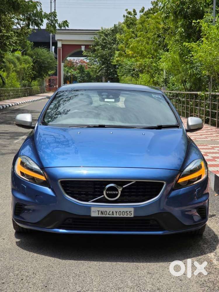 Volvo V40 D3 R Design, 2020, Diesel