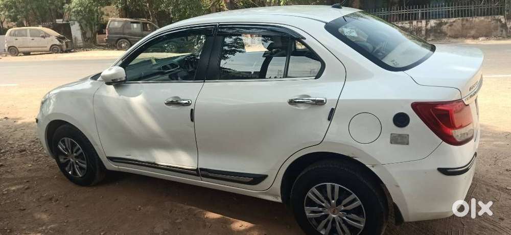 Maruti Suzuki Dzire 1.2 Vxi Cng, 2022, Cng & Hybrids