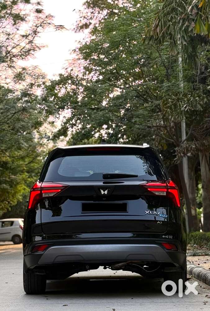Mahindra Xuv700 2.2 Ax 7 Diesel At Luxury Pack Str, 2025, Diesel