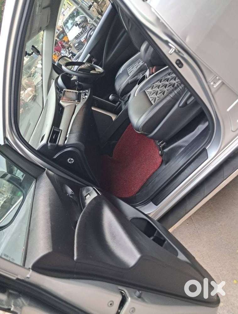 Toyota Innova Crysta G 7 Str, 2022