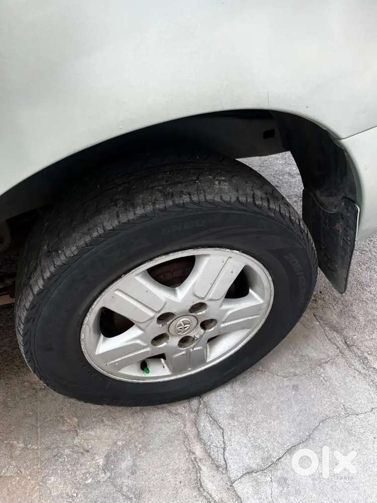 Toyota Innova Gx Petrol 2005 Year With Valid Fc Till 2031