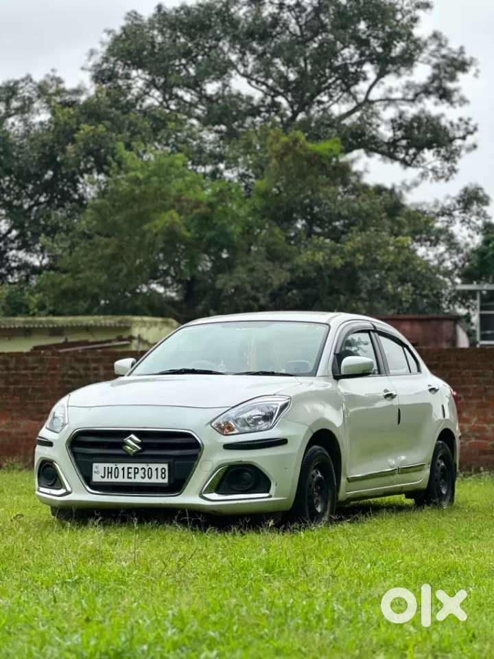 Maruti Suzuki Dzire 1.2 Vxi, 2022, Petrol