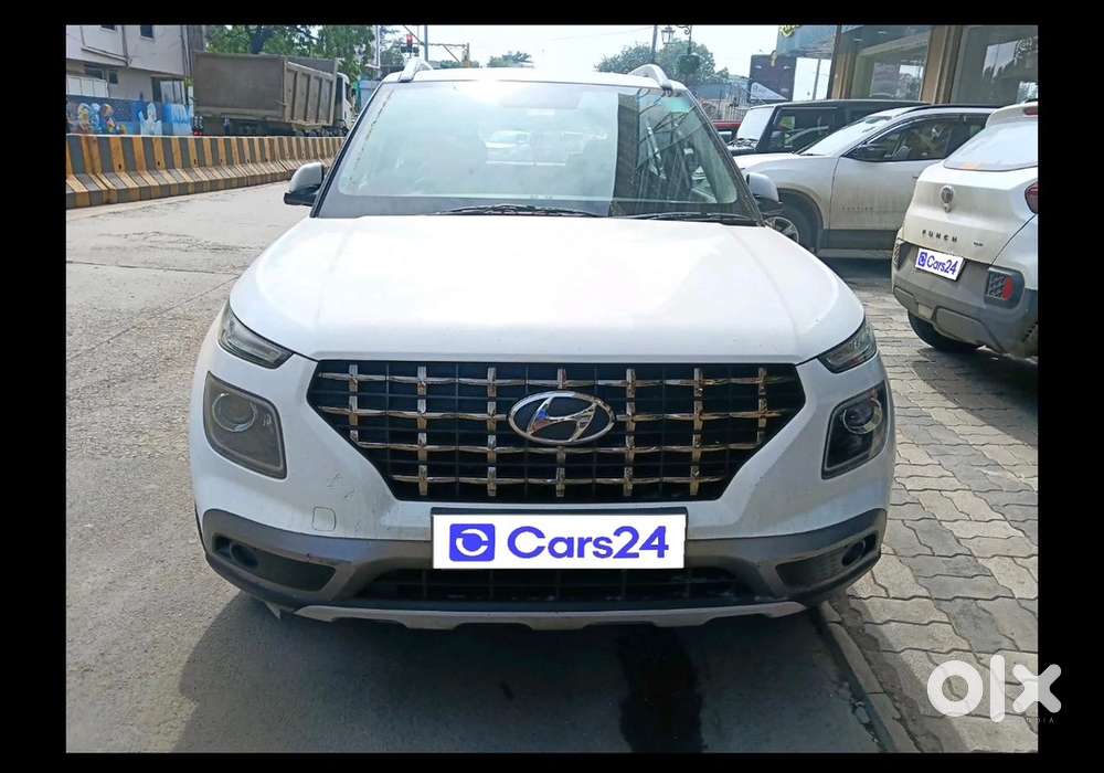 Hyundai Venue Petrol 2021