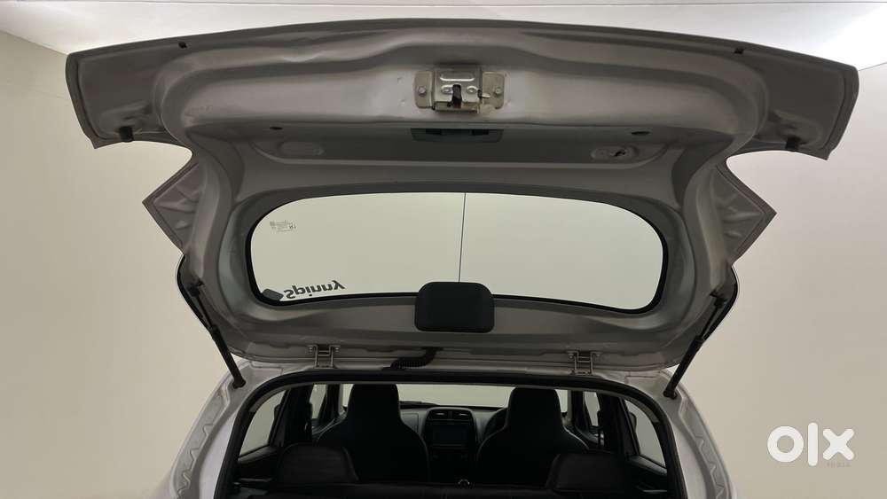 Renault Kwid 2019-ongoing 1.0 Rxt Amt (o), 2018, Petrol