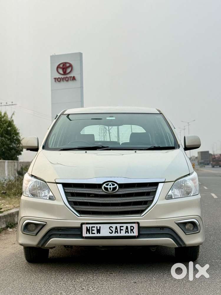 Toyota Innova 2.5 G (diesel) 8 Seater, 2015, Diesel