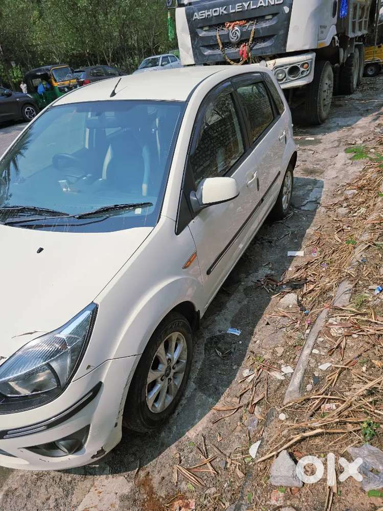 Ford Figo 2011 With Vip Number Ap28br0007