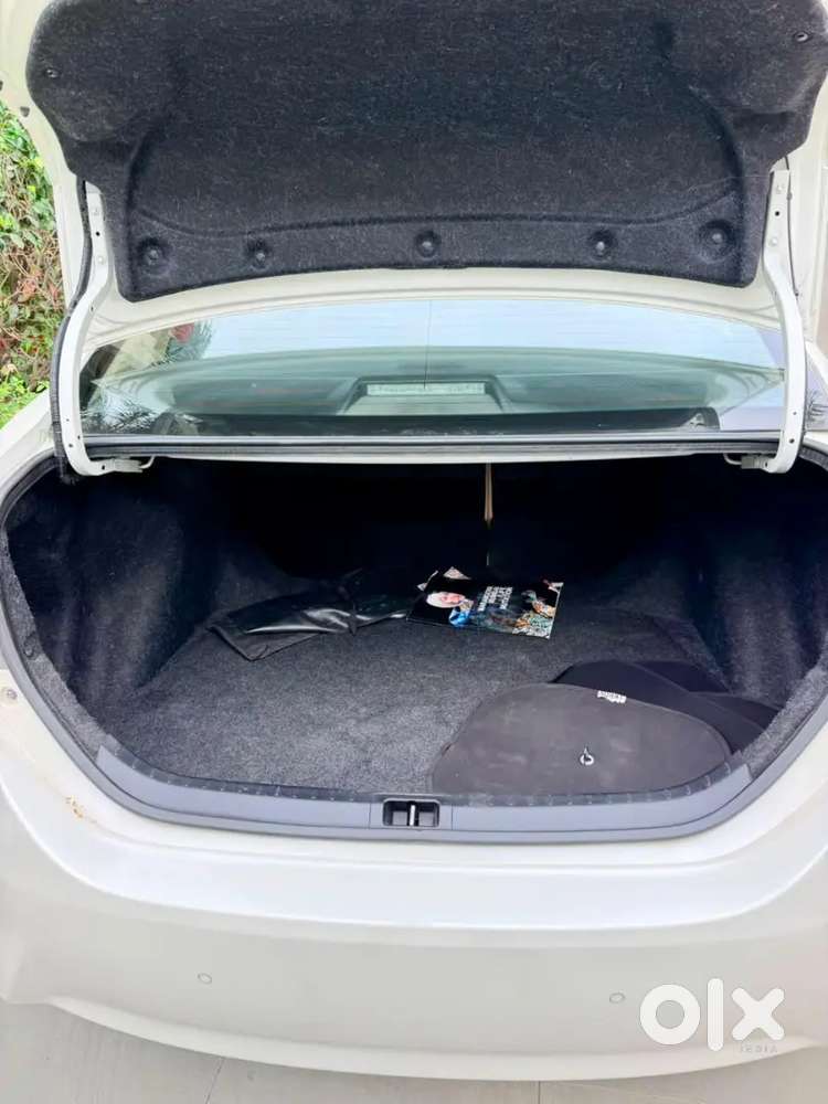 Toyota Corolla Altis Facelift Top Model